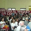 Dos centenares de personas participan de los debates