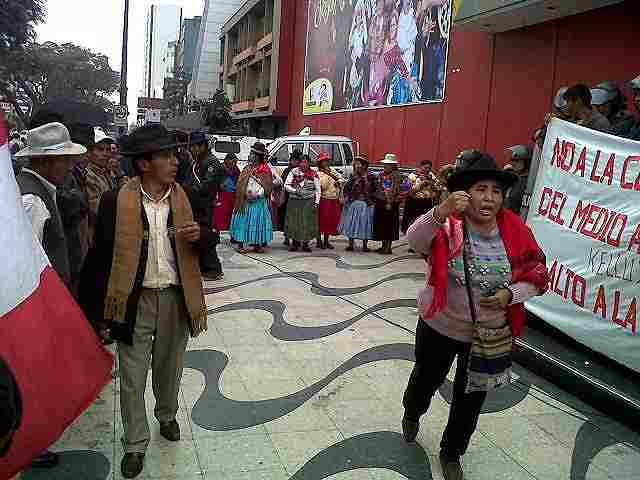 Peru_Puno_en_Lima_1