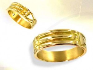 anillo-de-oro-300x226
