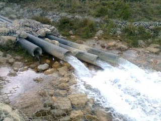 Peru_Yanacocha_Aguas_rio_grande2