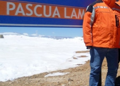 trabajador_pascua_lama