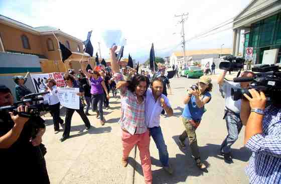 Caimanes celebra fallo A1 e1425937403964