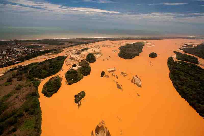 Rio Doce Samarco desastre ambiental