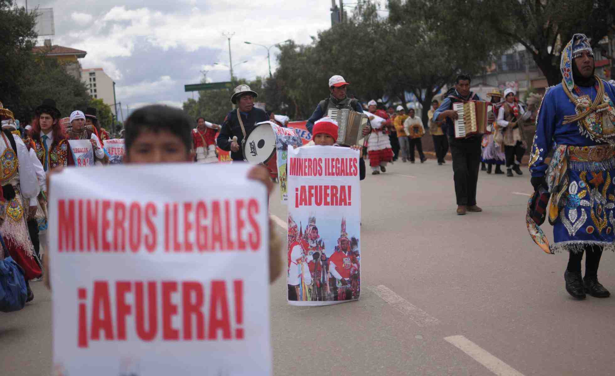 peregrinos contra mineria