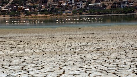 sequia laguna Alalay Cochabamba LRZIMA20161007 0015 3